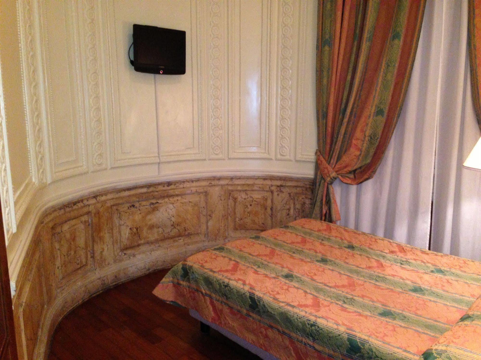 Hotel Medici Rome Bagian luar foto